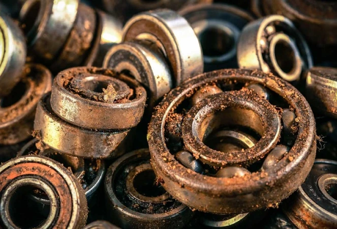 خوردگی بلبرینگ‌ها چگونه گریس لیتیوم کمپلکس آن را کند می‌کند